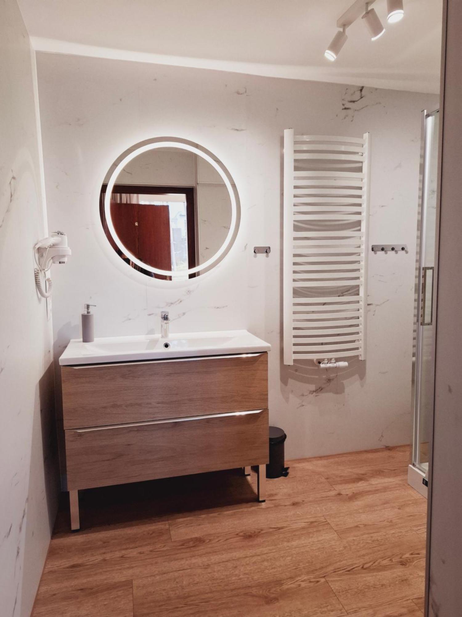 Wodnik Turawa Hotel Buitenkant foto
