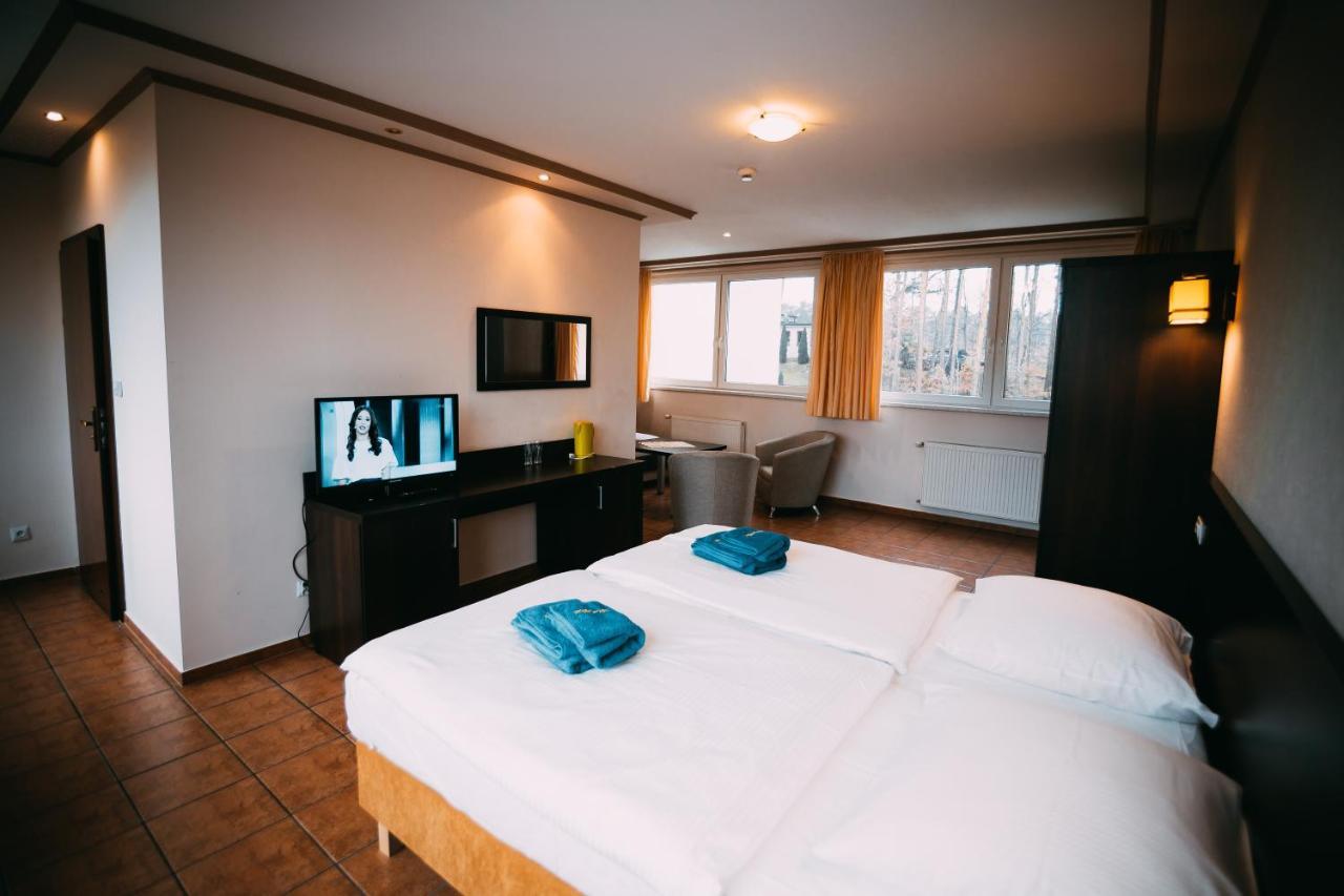 Wodnik Turawa Hotel Buitenkant foto