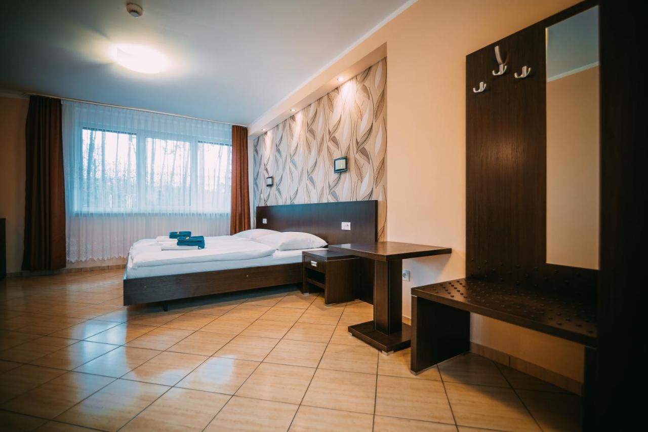 Wodnik Turawa Hotel Buitenkant foto