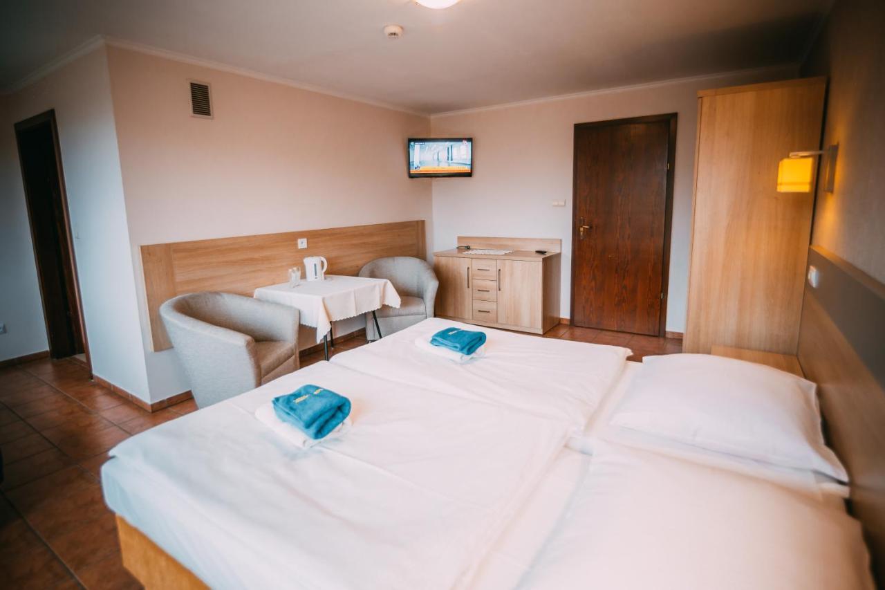 Wodnik Turawa Hotel Buitenkant foto