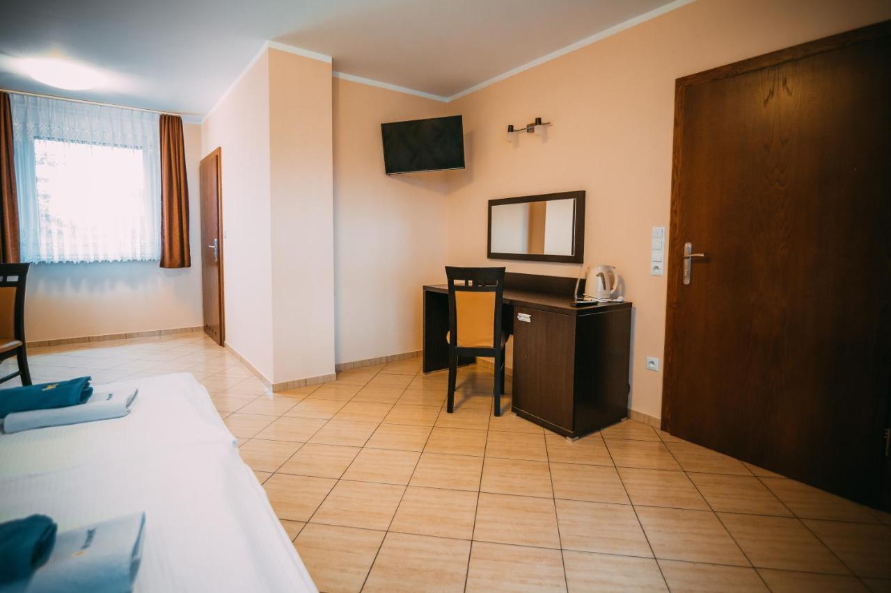 Wodnik Turawa Hotel Buitenkant foto