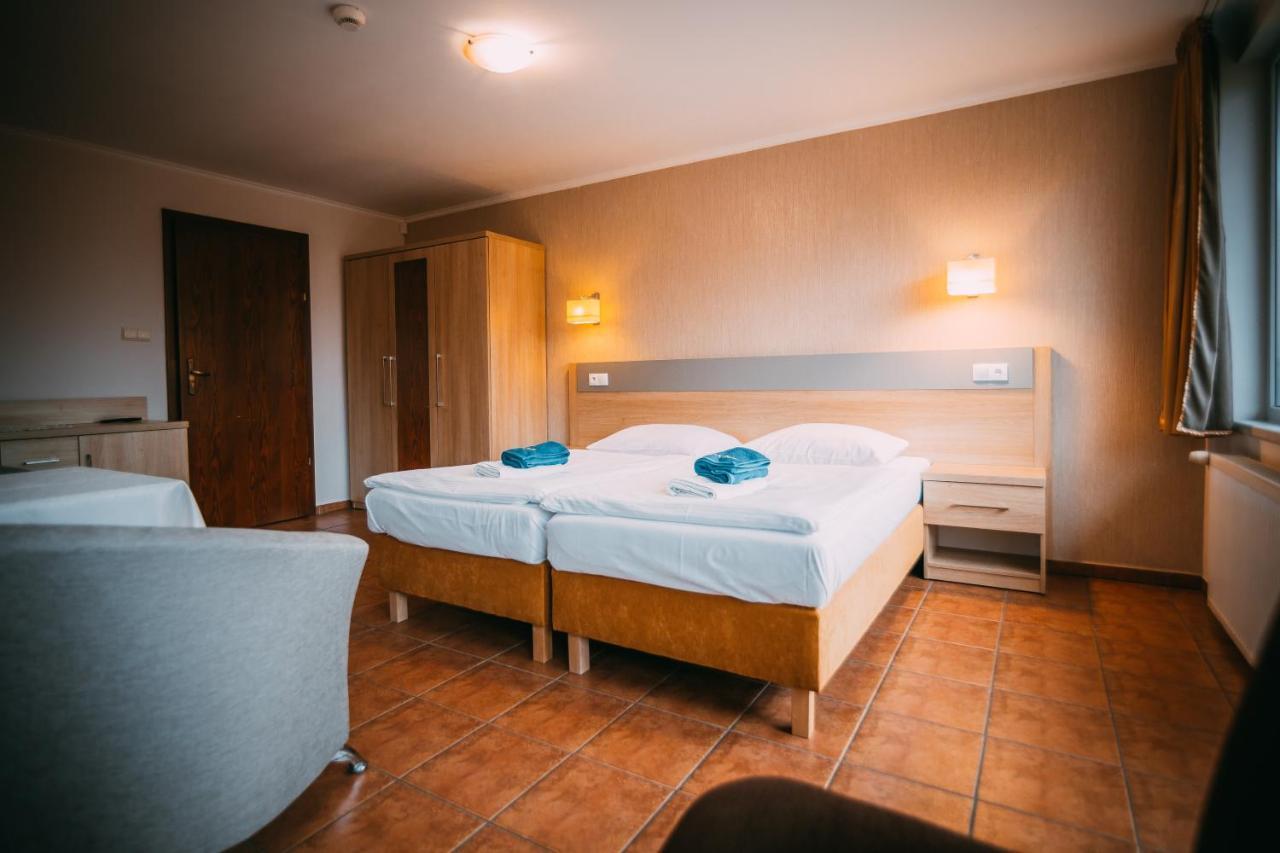 Wodnik Turawa Hotel Buitenkant foto