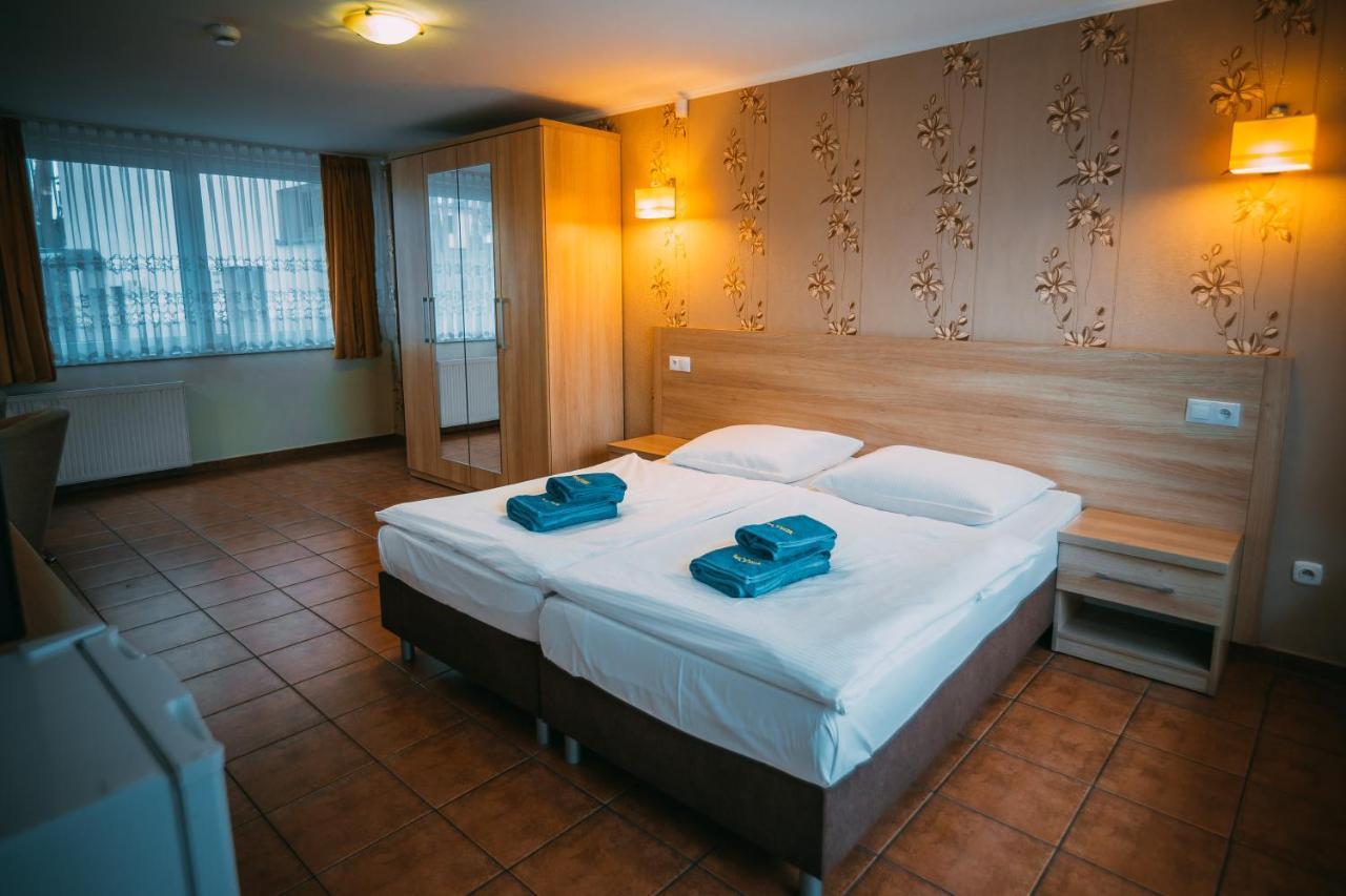 Wodnik Turawa Hotel Buitenkant foto